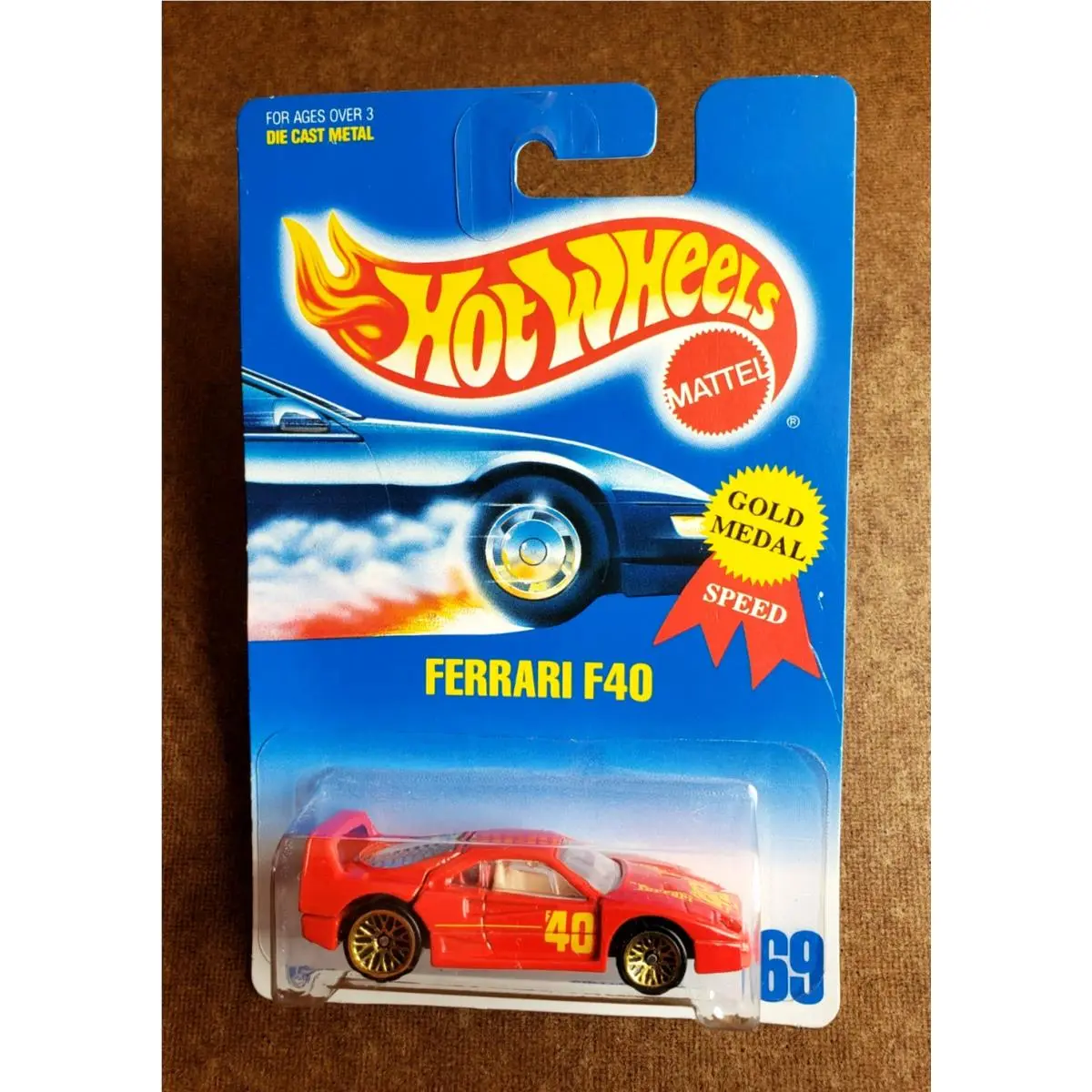 1995 Hot Wheels Ferrari F40 Red 69 Gold Medal Speed Series Gold Lace Wheels Var