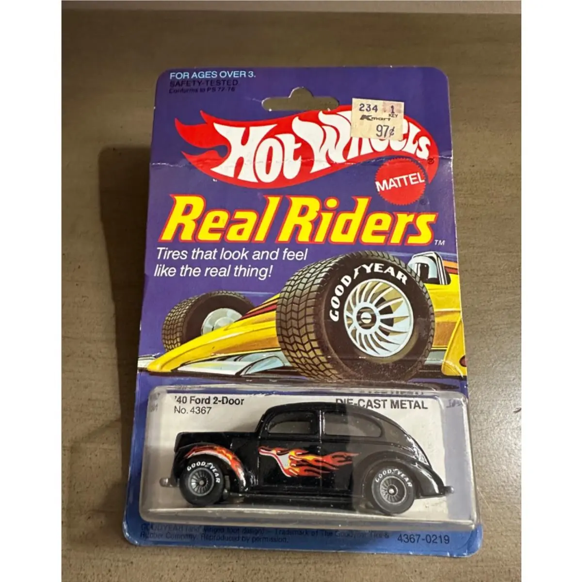 Old Stock Hot Wheels Real Riders `40 Ford 2-Door 1982 4367