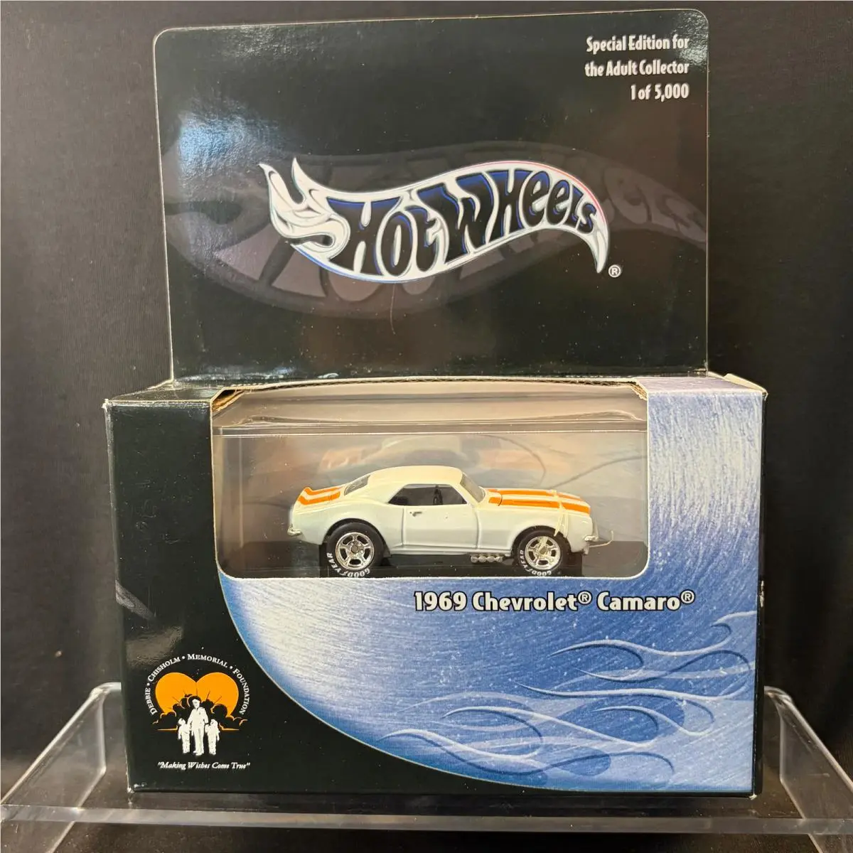 Hot Wheels 1969 Chevrolet Camaro White/orange