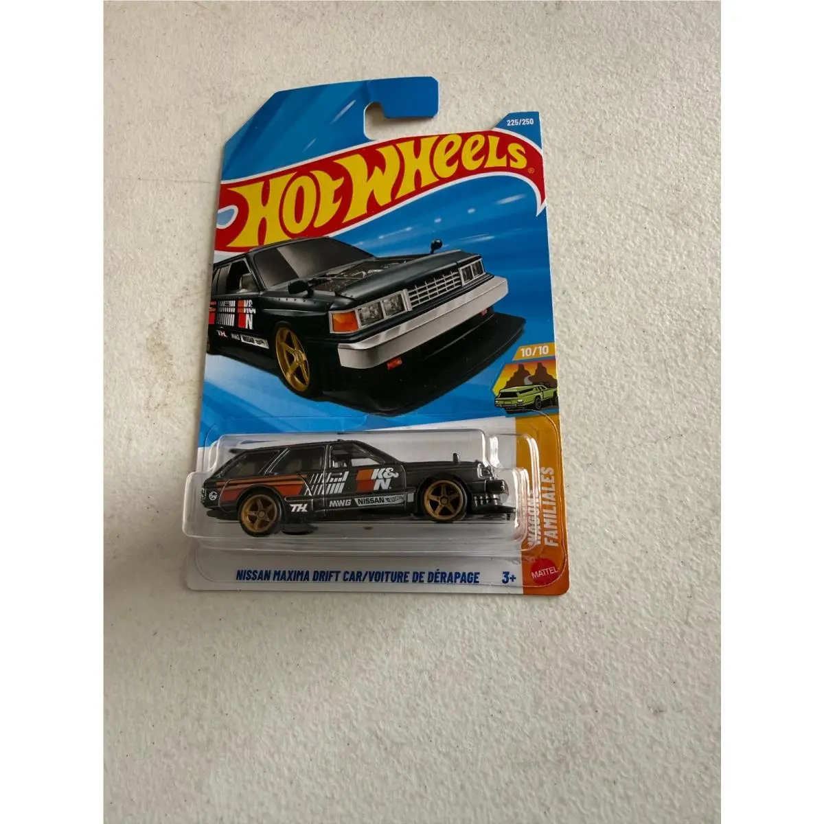 Hot Wheels Wagon`s Familiales Nissan Maxima Drift Car Super Treasure Hunt CL9