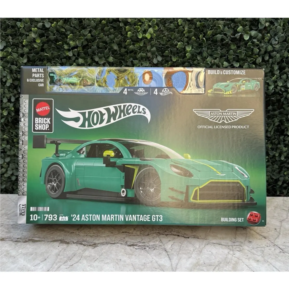 Mattel Brick Shop Hot Wheels Elite Series ‘24 Aston Martin Vantage GT3 793 Pcs
