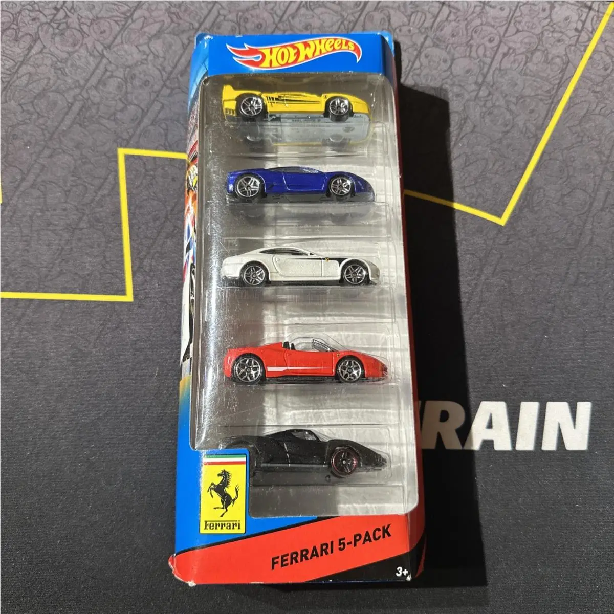 Hot Wheels Ferrari 5-Pack Diecast Cars 1:64 Enzo F40 458 430 2013