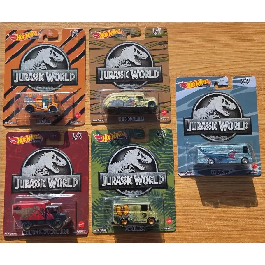 Hot Wheels Premium Jurassic World Set Of 5 2022 Pop Culture. Real Riders Metal