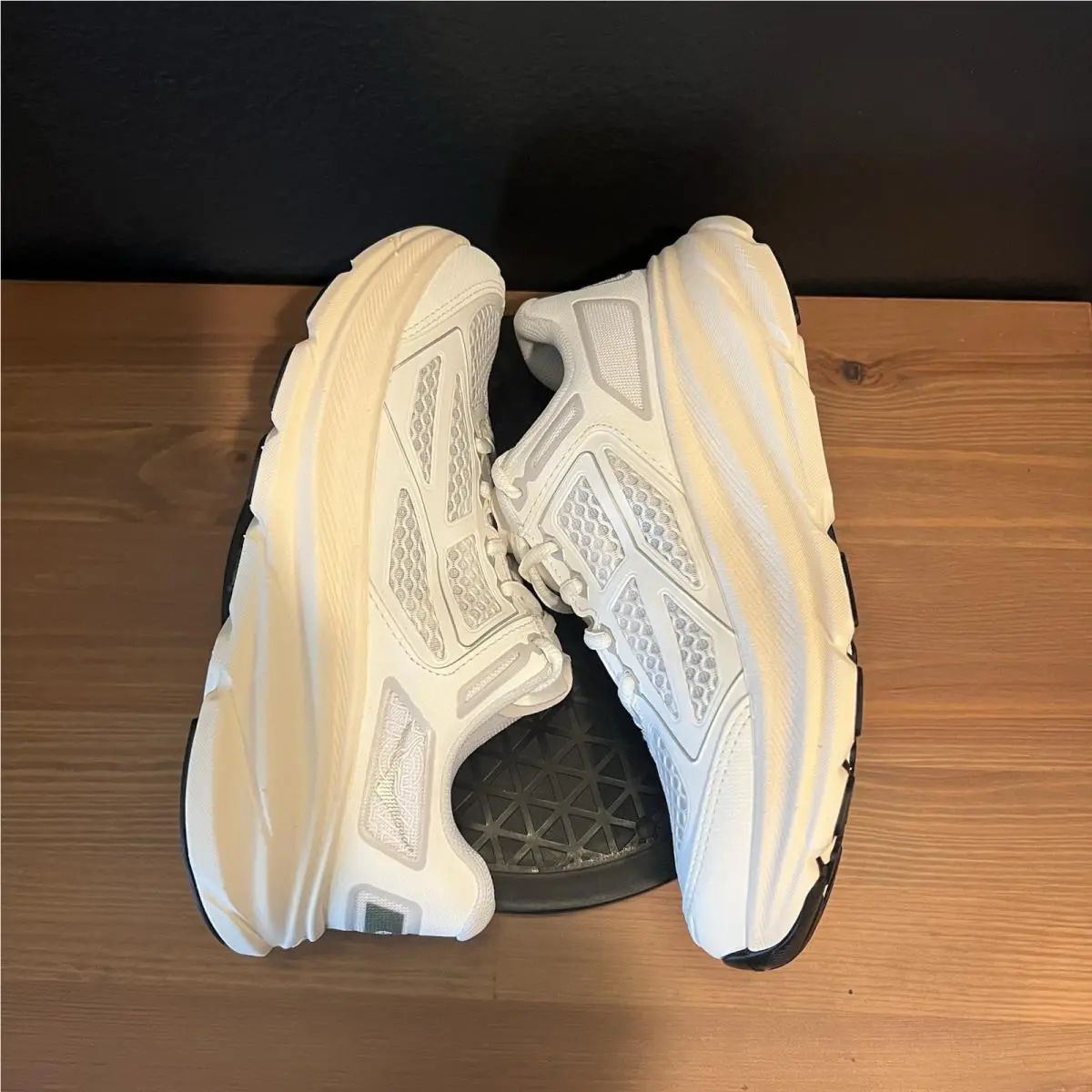 Hoka shoes - Hoka One One Clifton 9 - Ivory 3