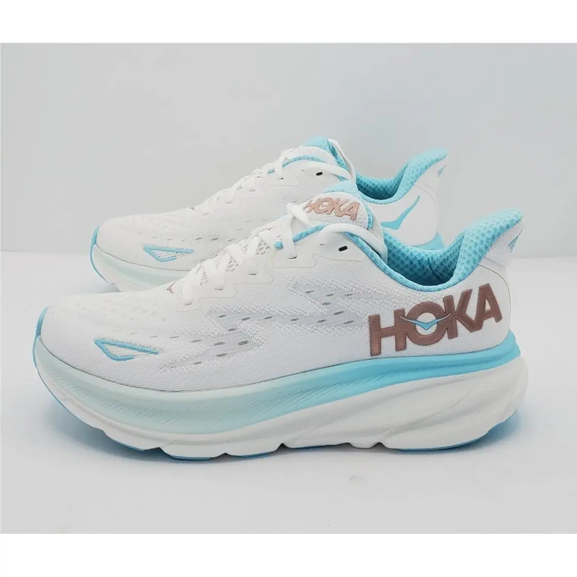 Hoka shoes - White 9