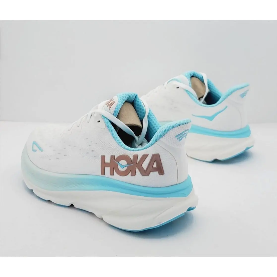 Hoka shoes - White 3
