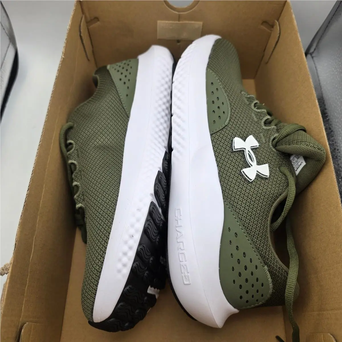 Under Armour shoes - Charged Surge 4 - Charged Surge - Green 7