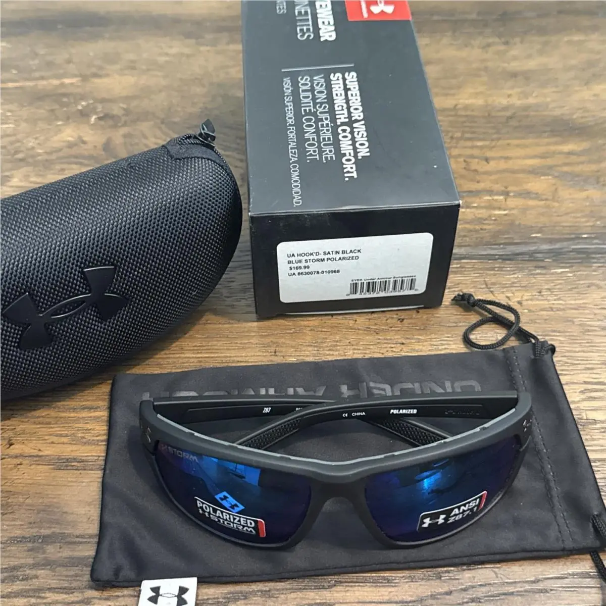 Hook’d Satin Black Sunglasses Blue Storm Polarized by Under Armour