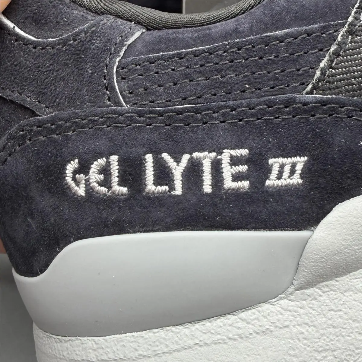 Asics shoes - ASICS Gel Lyte 3 - Gel Lyte - H7ZNQ - Mid Grey/Black (UPC: 4067707076406) 9