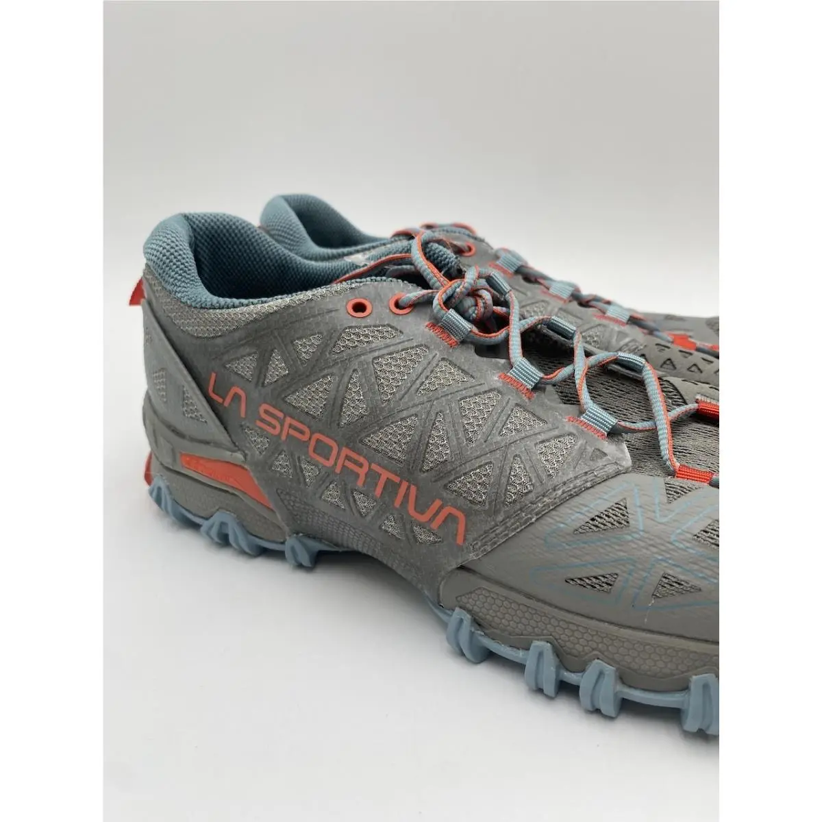 Lasportiva shoes - La Sportiva Bushido - Bushido - Gray (UPC: 801216620125) 1