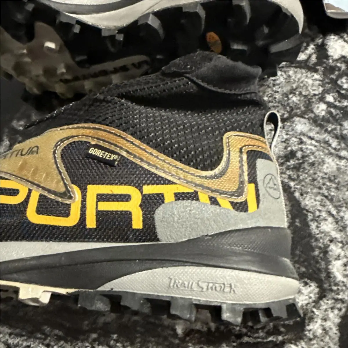 Lasportiva shoes - La Sportiva Crossover GTX Mountain - Black (UPC: 0801216103024) 2