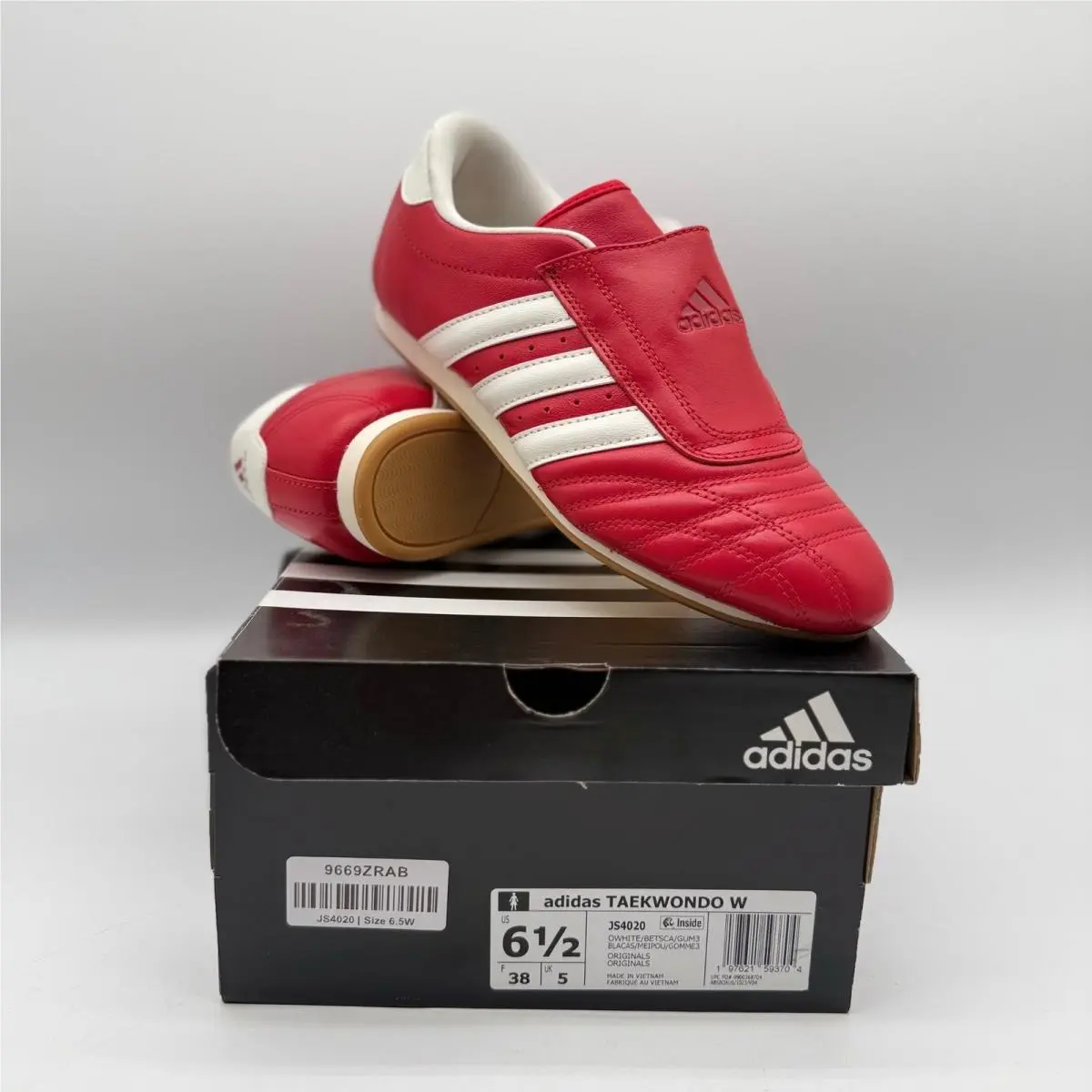 Adidas Taekwondo W Womens 6.5 Red White Leather Slip On Sneakers W/box