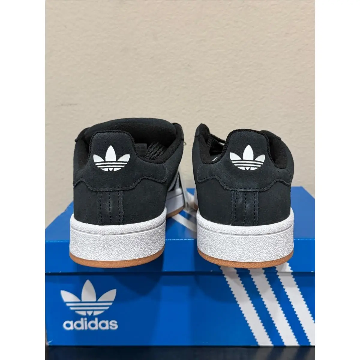 Adidas shoes - Black 3