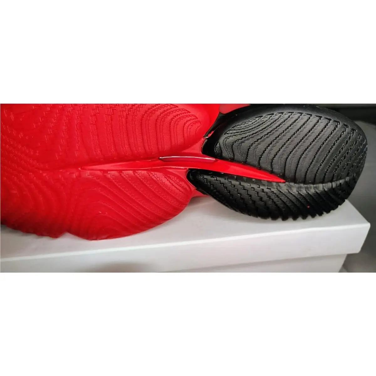 Adidas shoes - adidas D.O.N. Issue - Issue - Red 4
