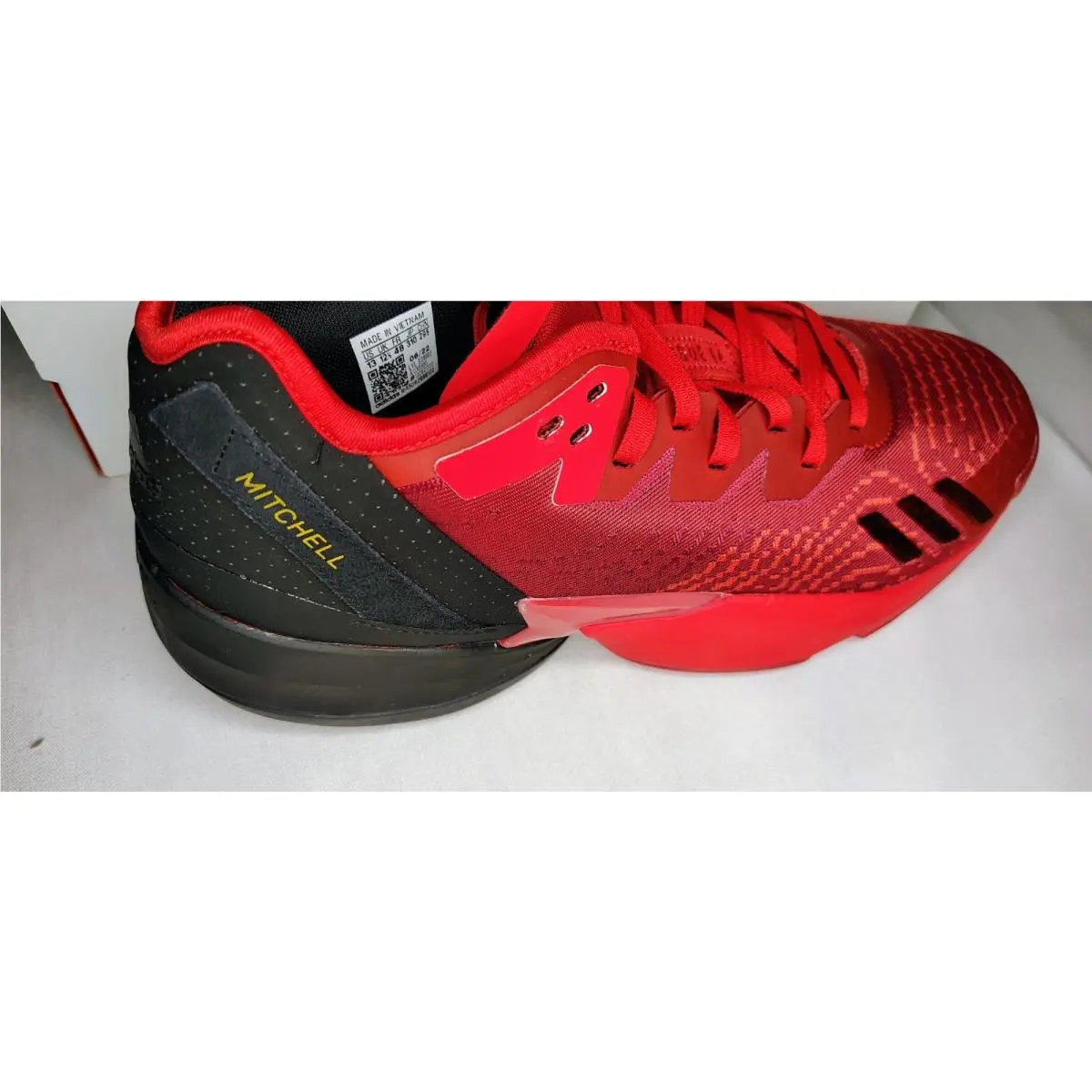 Adidas shoes - adidas D.O.N. Issue - Issue - Red 5