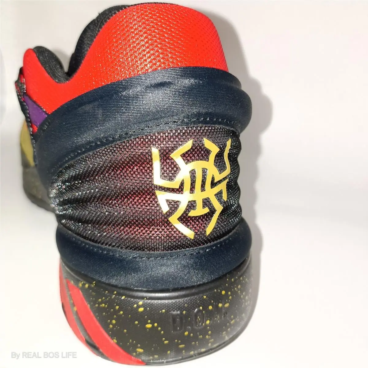 Adidas shoes - adidas D.O.N. Issue #2 - Issue - Red 2