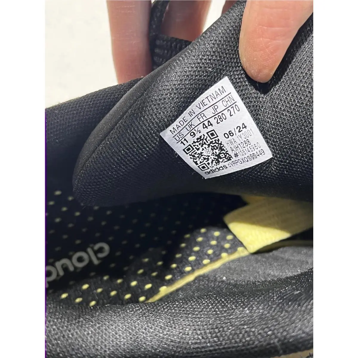 Adidas shoes - Black 3