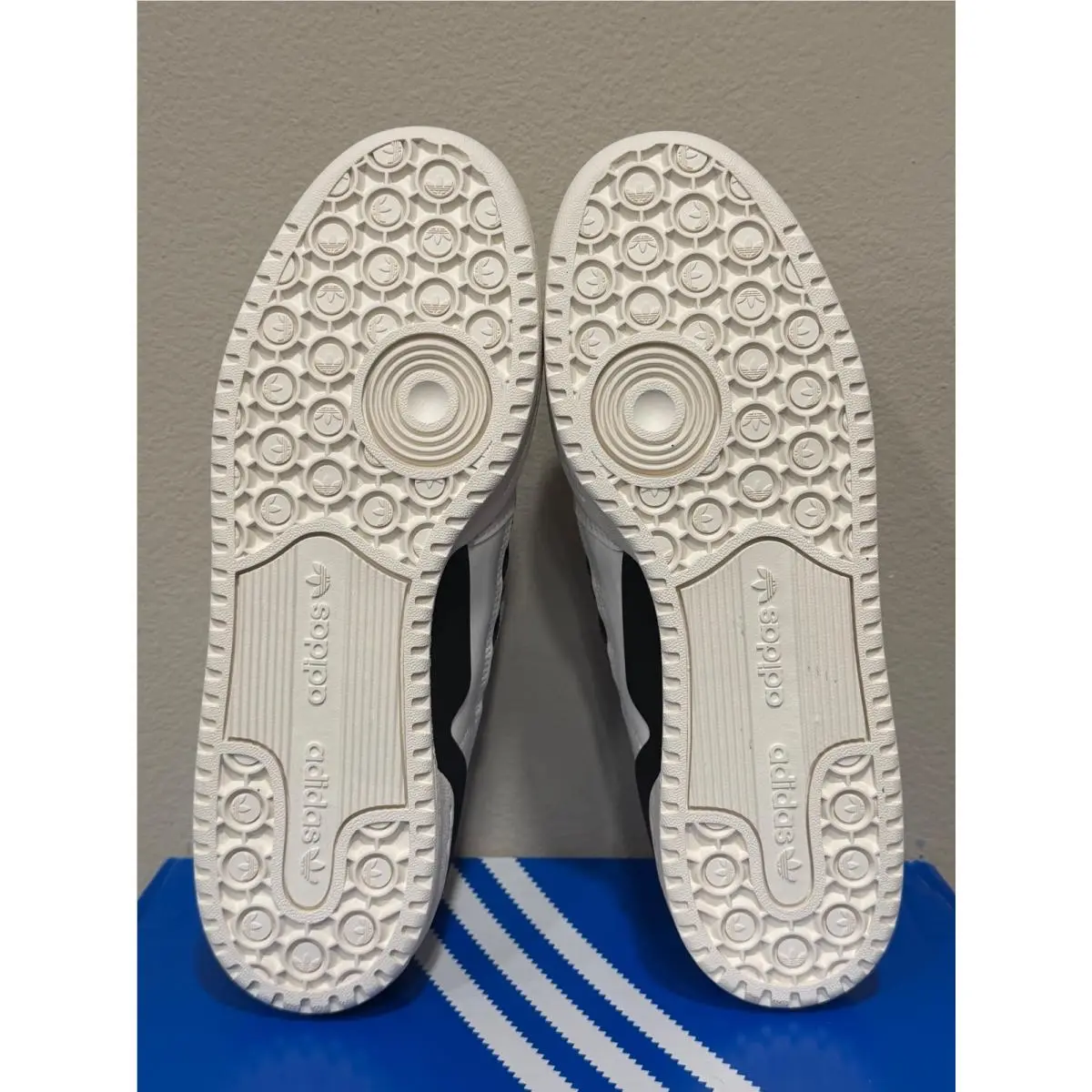 Adidas shoes - White 2