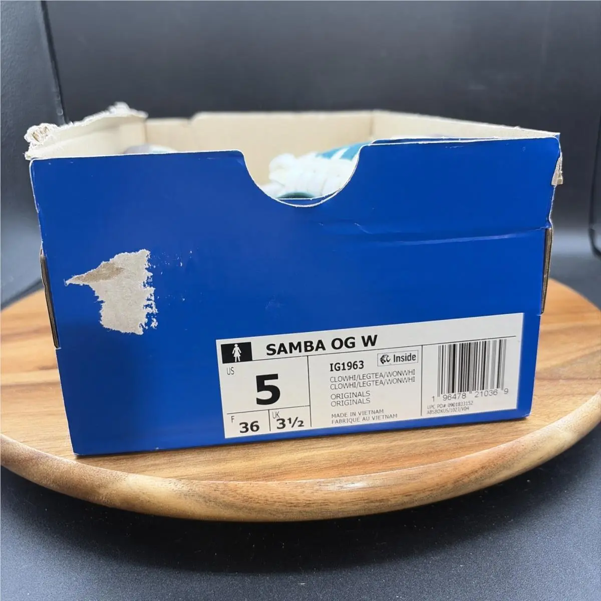 Adidas shoes - White 9