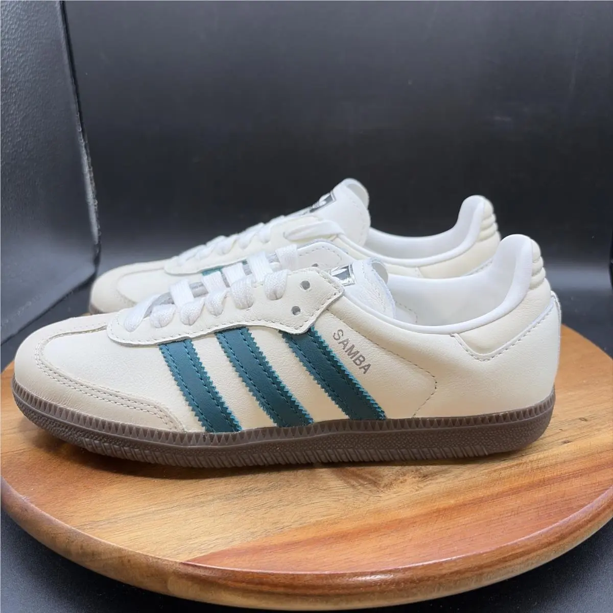 Adidas shoes - White 0