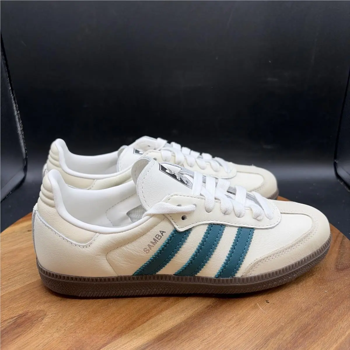 Adidas shoes - White 2