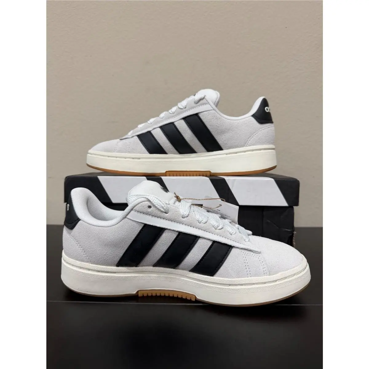 Adidas shoes - Beige 0