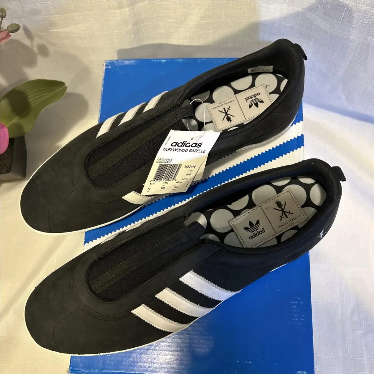 Adidas shoes - adidas Gazelle - Gazelle - M22148 - Black, Manufacturer: Black / Runninwhite 1