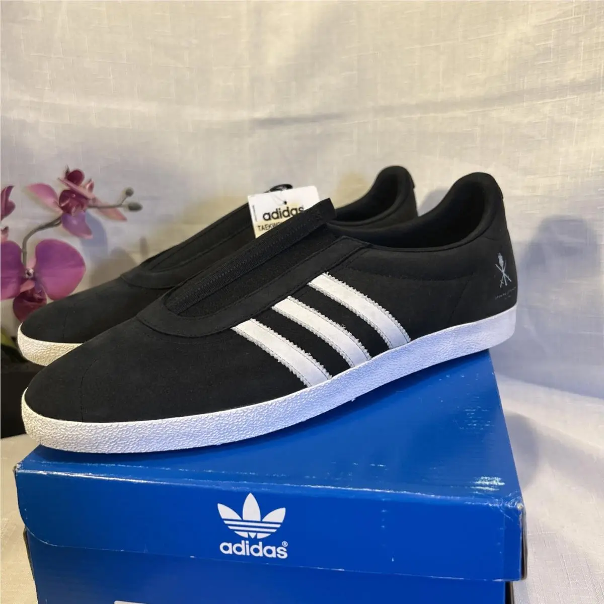 Adidas shoes - adidas Gazelle - Gazelle - M22148 - Black, Manufacturer: Black / Runninwhite 6