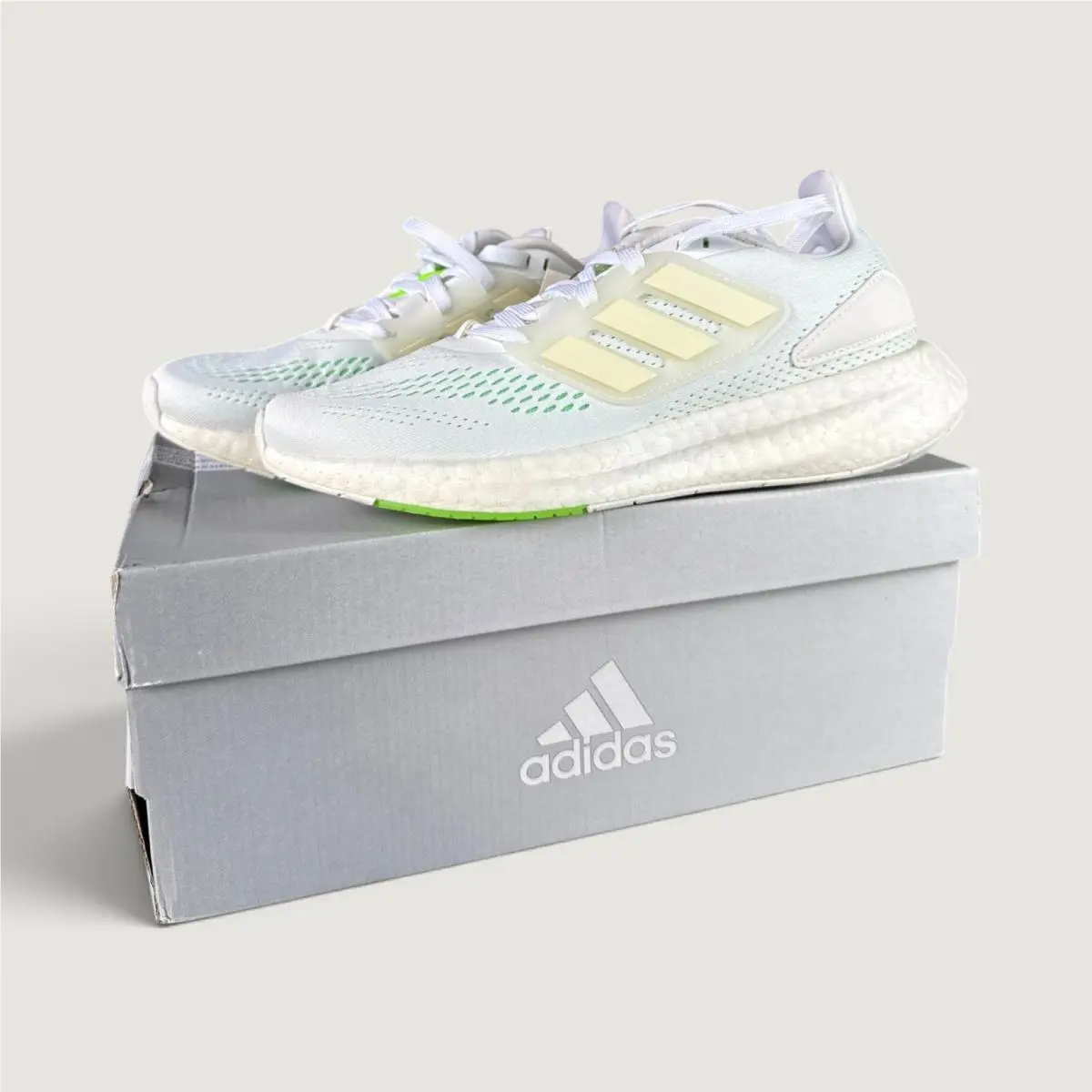 Adidas Pureboost 22 Mens Size 5.5 White Green GZ5175 Running Shoes Sneakers
