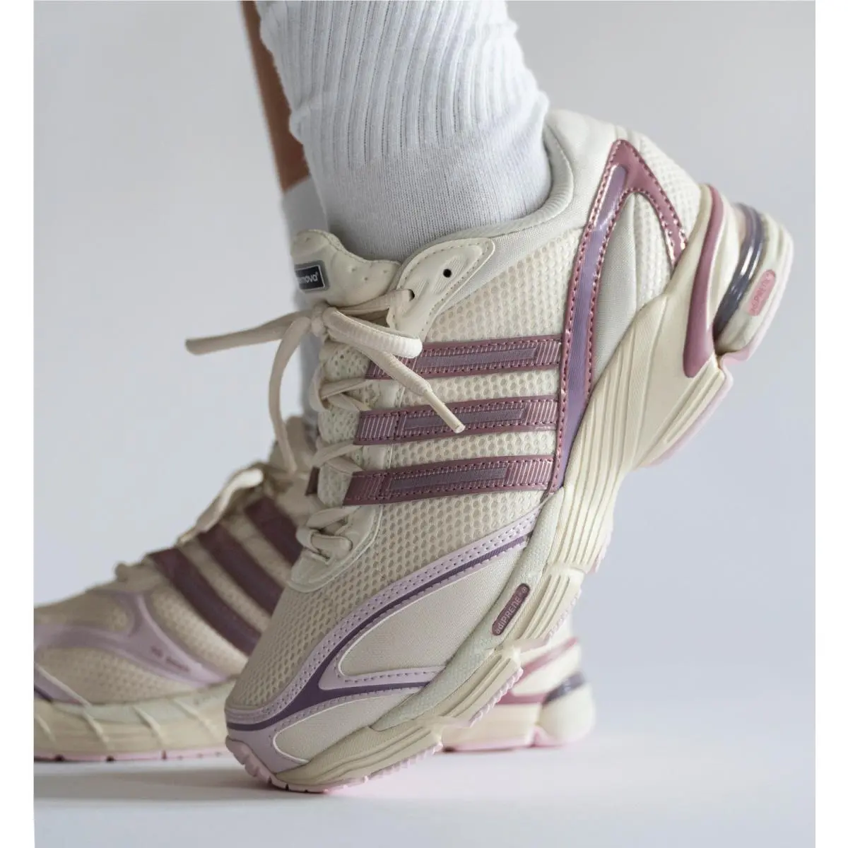Womens Adidas Supernova Cushion 7 Size 9 Off White/pink Y2K Retro Running