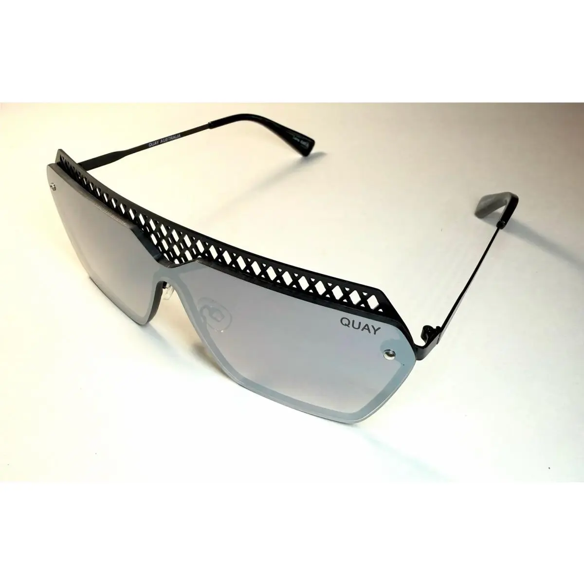 Quay Black Hall Of Fame Aviator Sunglasses + Case