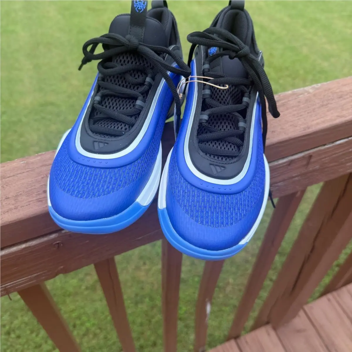 Adidas shoes - adidas D.O.N. Issue 6 - Issue - Blue 1