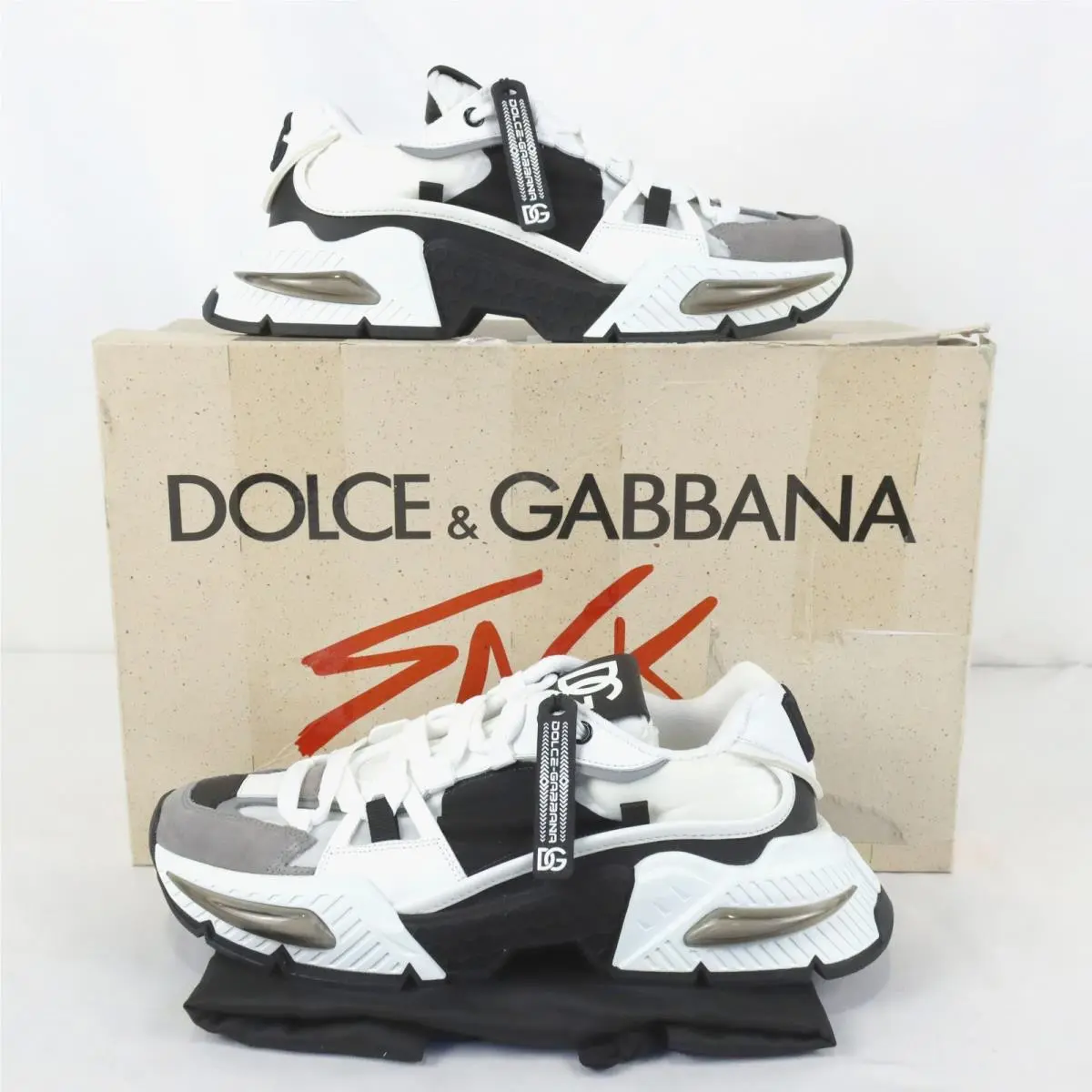 Dolce Gabbana Airmaster Low-top Panelled Sneakers In White/black - Size IT 41