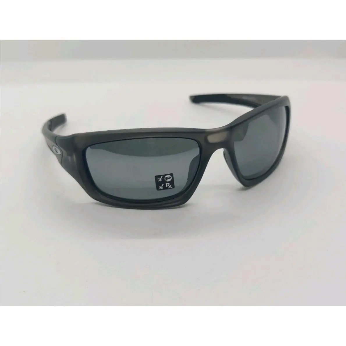 Oakley OO9236-06 Valve Polarized Matte Gray Smoke Black Sunglasses 60-16-133