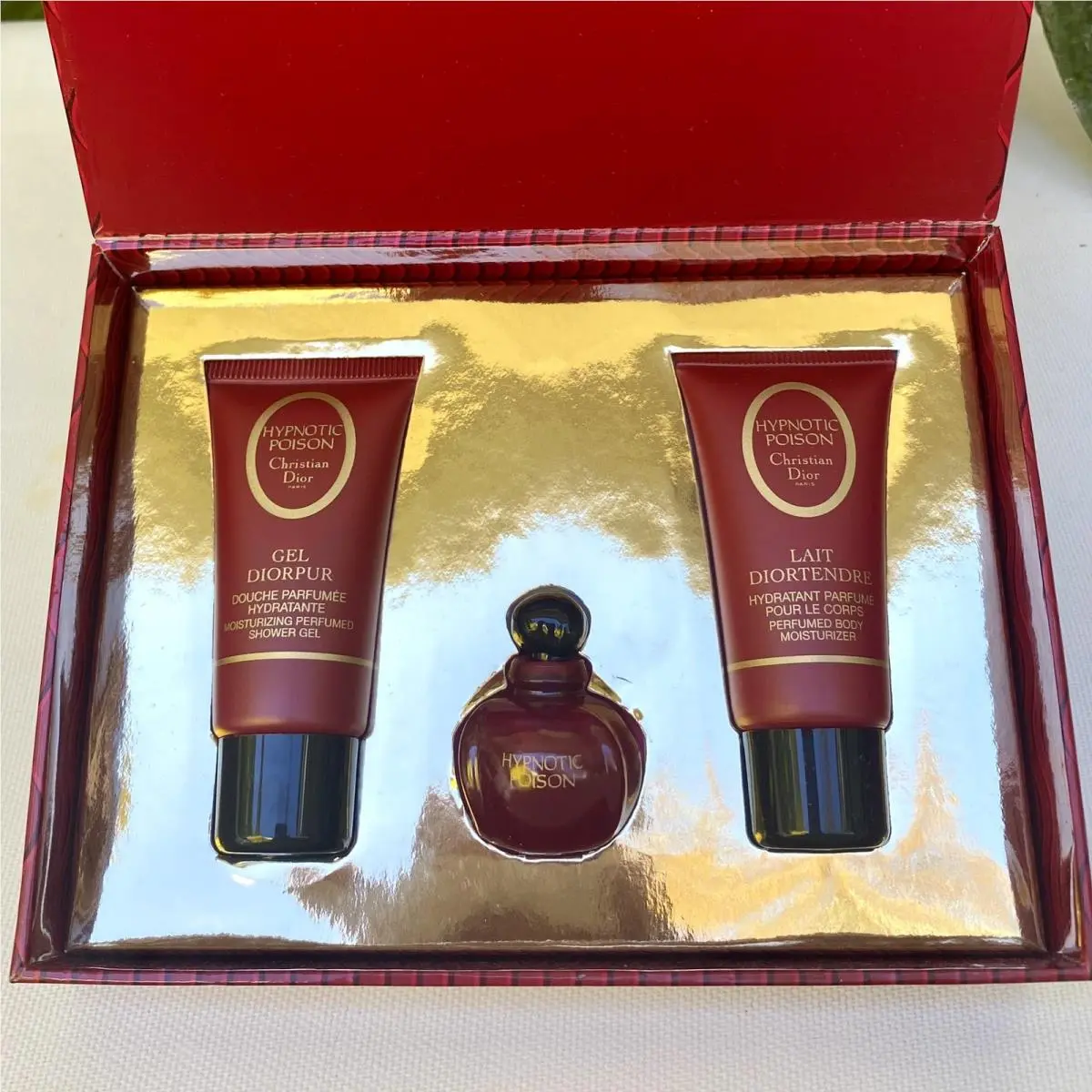 Hypnotic Poison Christian Dior Box Set Mini Perfume Lotion Shower Gel
