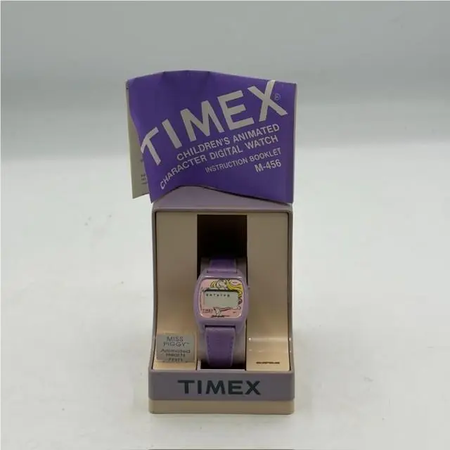 Vintage Timex M-456 Miss Piggy Animated Hearts Muppets Childrens Digital Watch