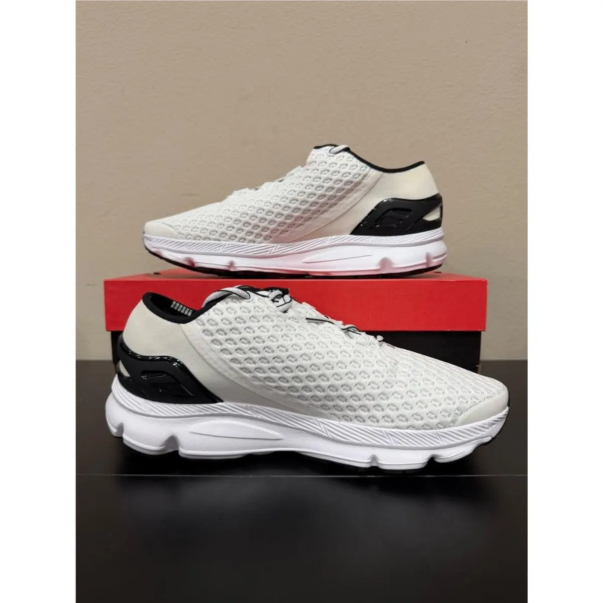 Under Armour shoes - White 0
