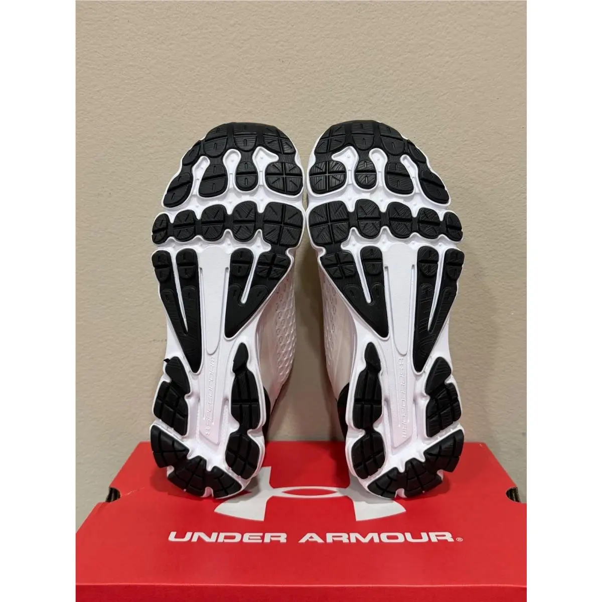Under Armour shoes - White 2