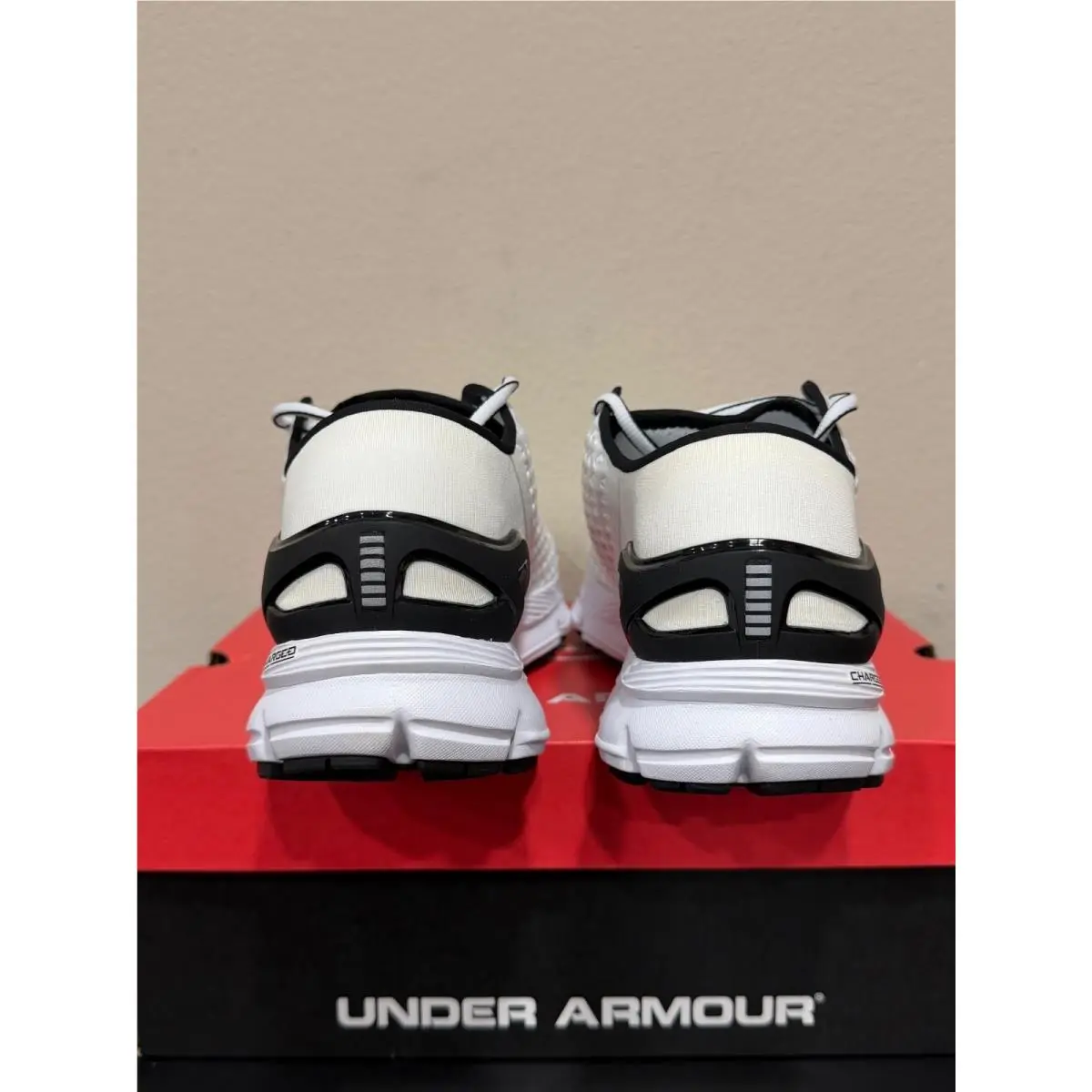Under Armour shoes - White 3