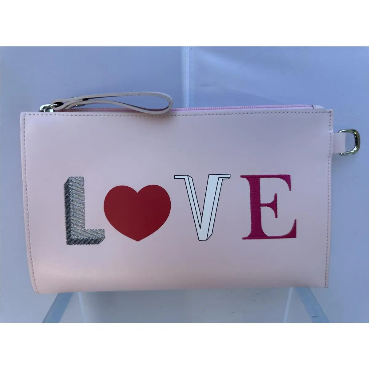 Longchamp Women`s Cosmetic Wristlet Pouch Wallet Kiss and Love Flat