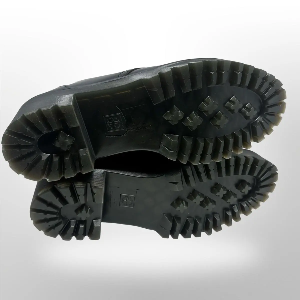 Dr. Martens shoes - Leona Lo - Leona - Black 8