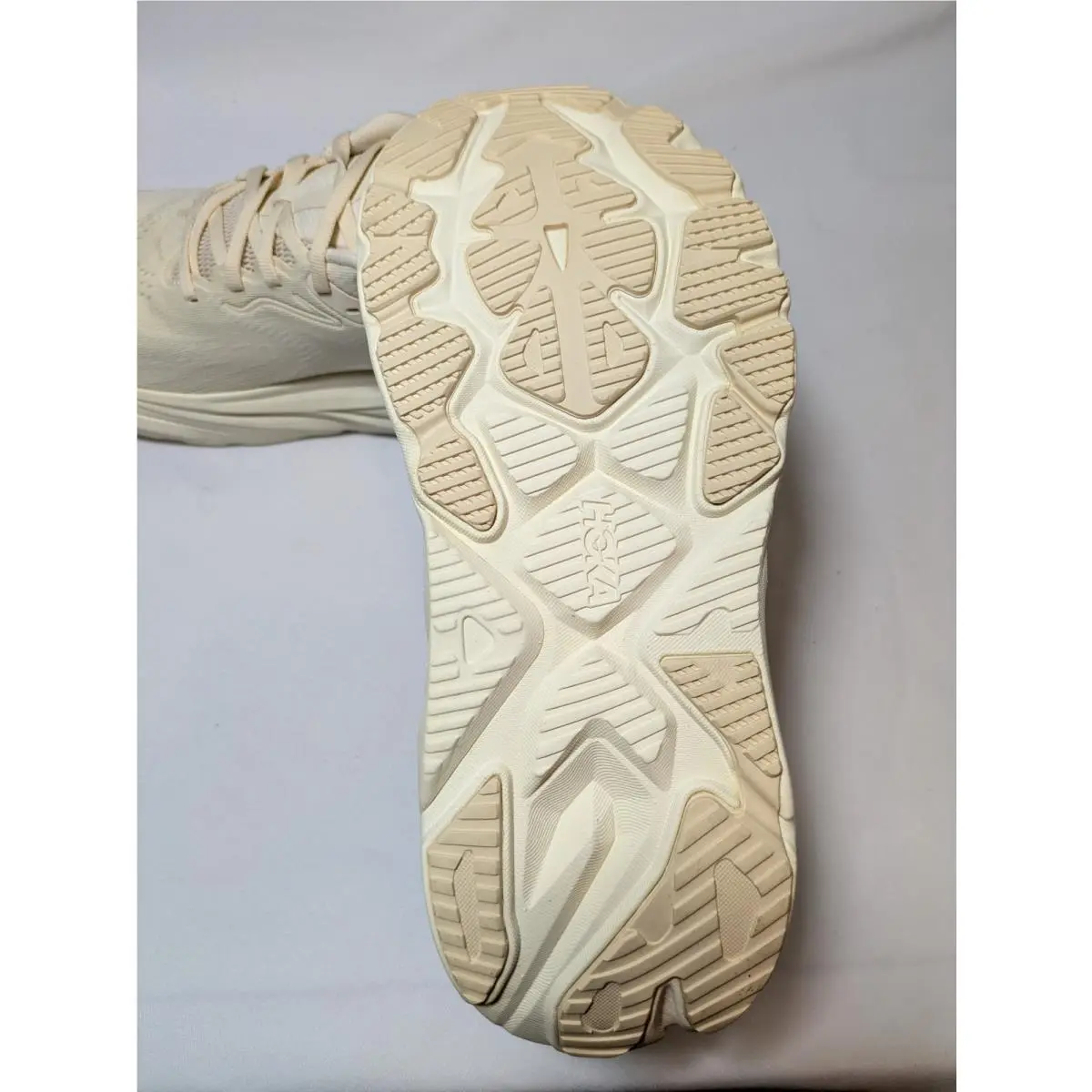 Hoka shoes - HOKA Arahi 8 - Arahi - 1168691-BHLB - Ivory 3