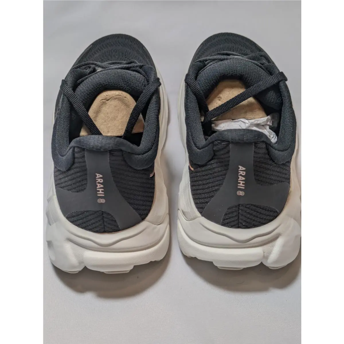 Hoka shoes - HOKA Arahi 8 - Arahi - 1168691-BRGL - Black 1
