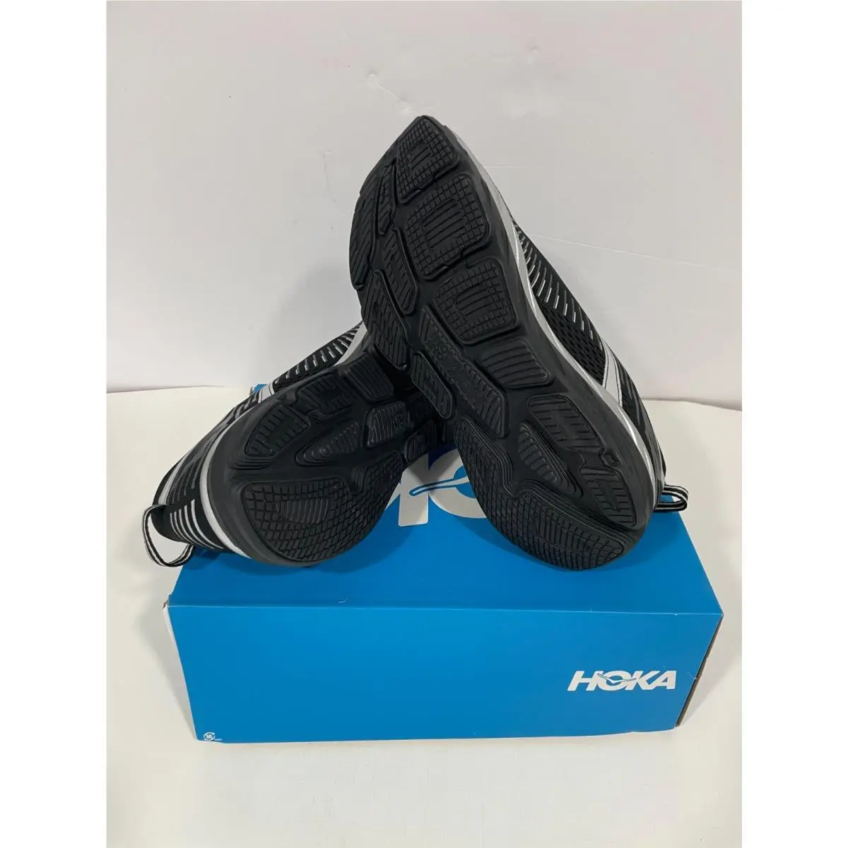 Hoka shoes - Hoka One One HOKA Bondi 7 - 1110518-BKSTR - Black 10