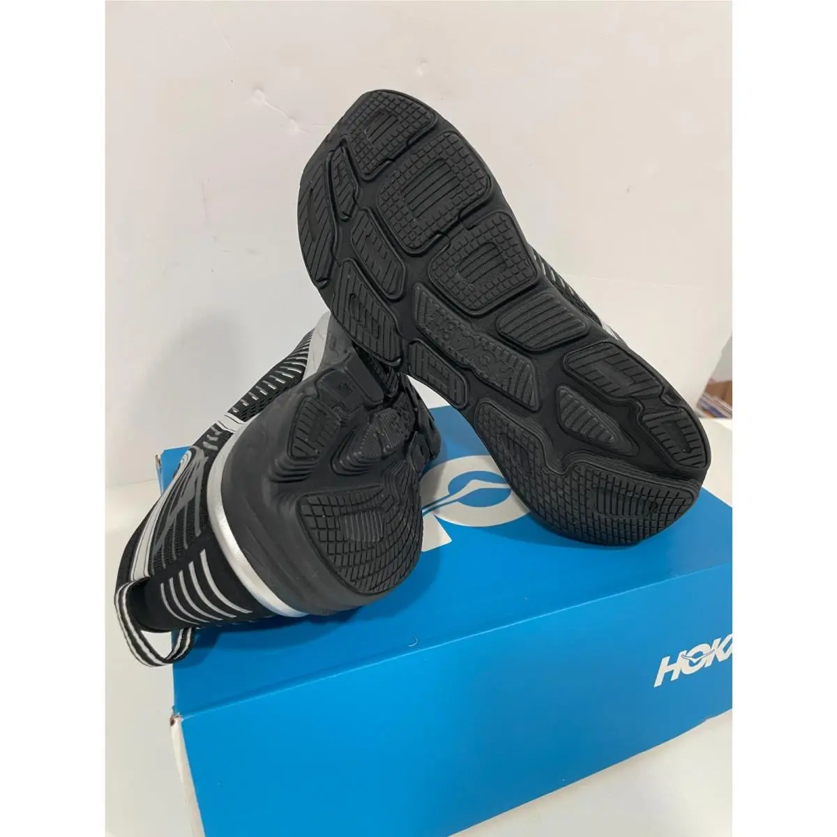 Hoka shoes - Hoka One One HOKA Bondi 7 - 1110518-BKSTR - Black 11