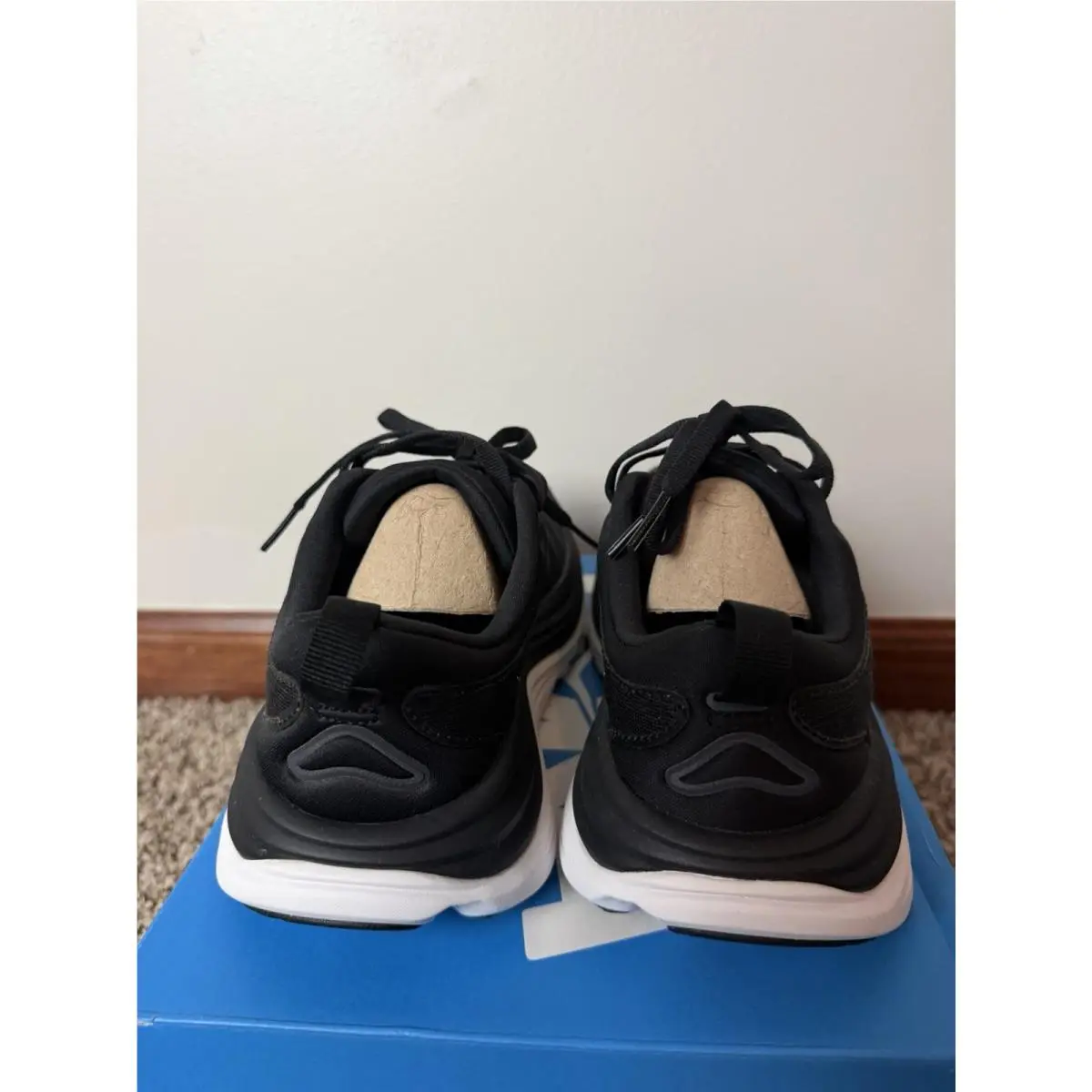 Hoka shoes - Hoka One One Gaviota 5 - 1134270/BWHT - Black/White 3