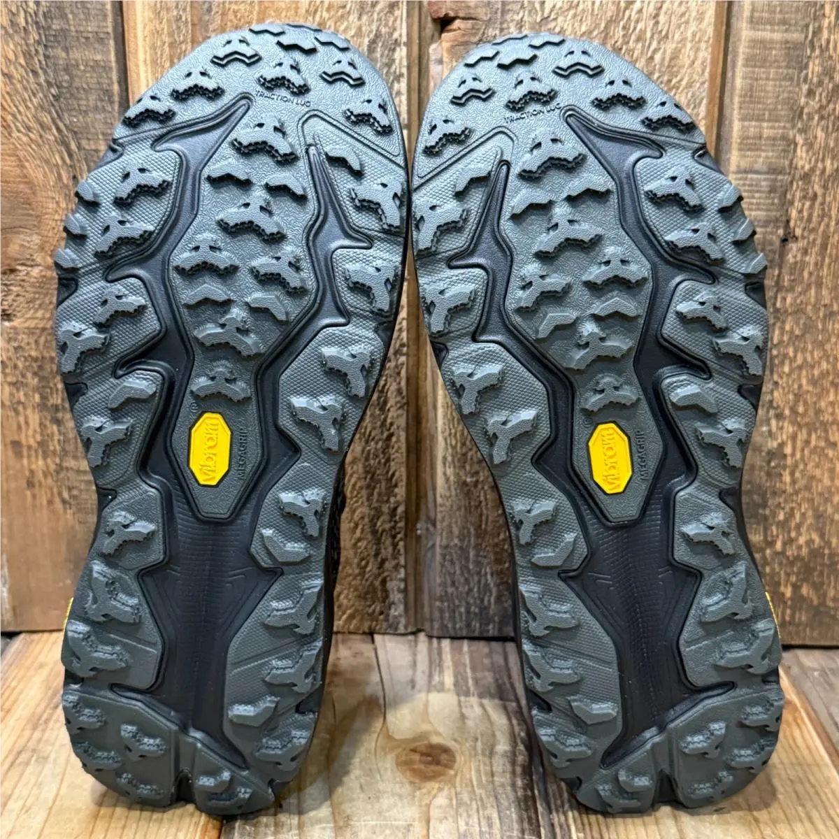 Hoka shoes - Hoka One One Speedgoat 6 - 1155150-BCKT - Black 9