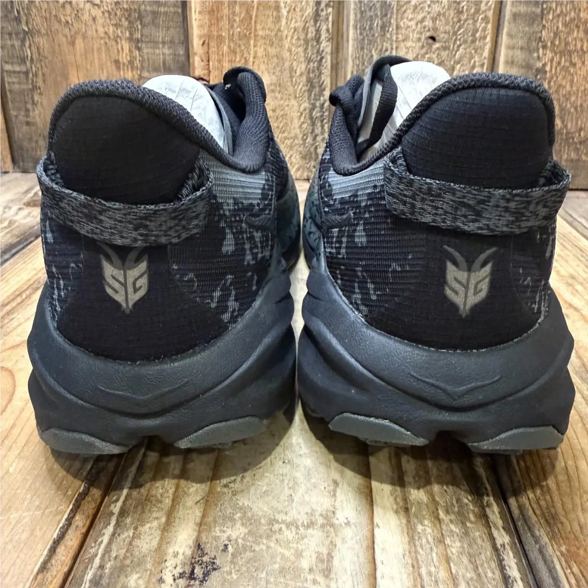 Hoka shoes - Hoka One One Speedgoat 6 - 1155150-BCKT - Black 4