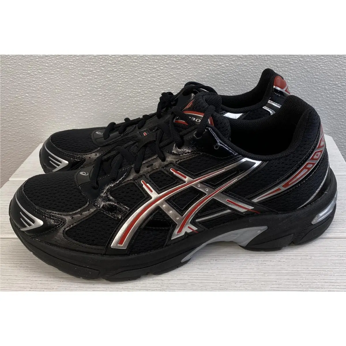 Asics shoes - Black (UPC: 199023180568) 1