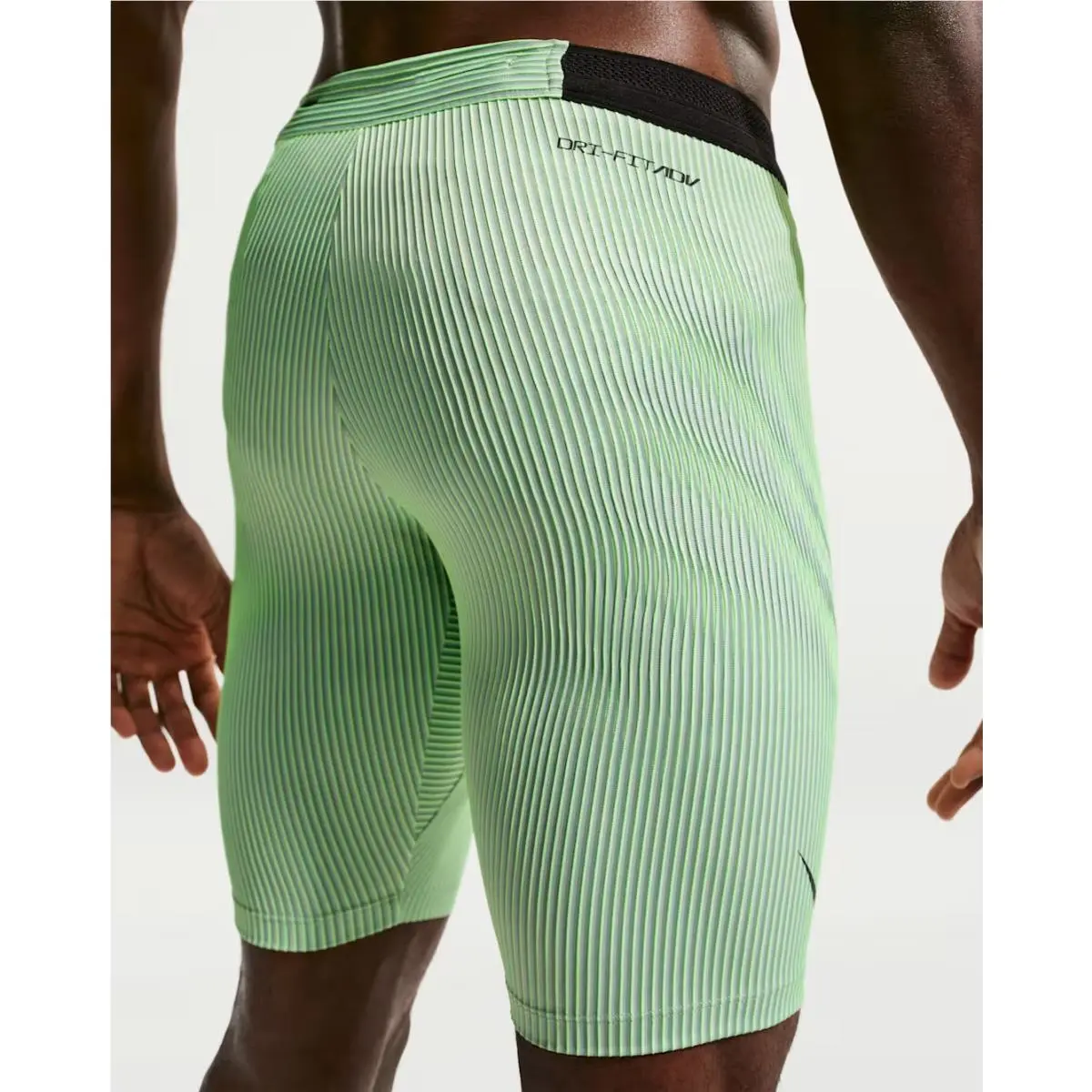 Nike clothing - FN3369-337 - FN3369-337 - Lime Blast/Steam/Light Silver/Black 16